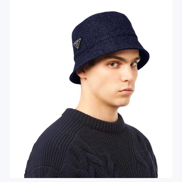PRADA Navy logo appliqued felt bucket hat L - Picture 3 of 3
